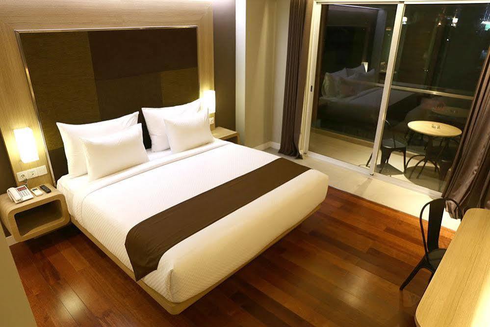 Grand Citihub Hotel @Kajoetangan Malang Luaran gambar