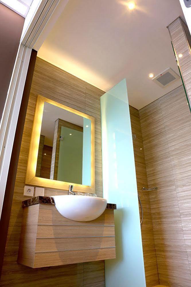 Grand Citihub Hotel @Kajoetangan Malang Luaran gambar